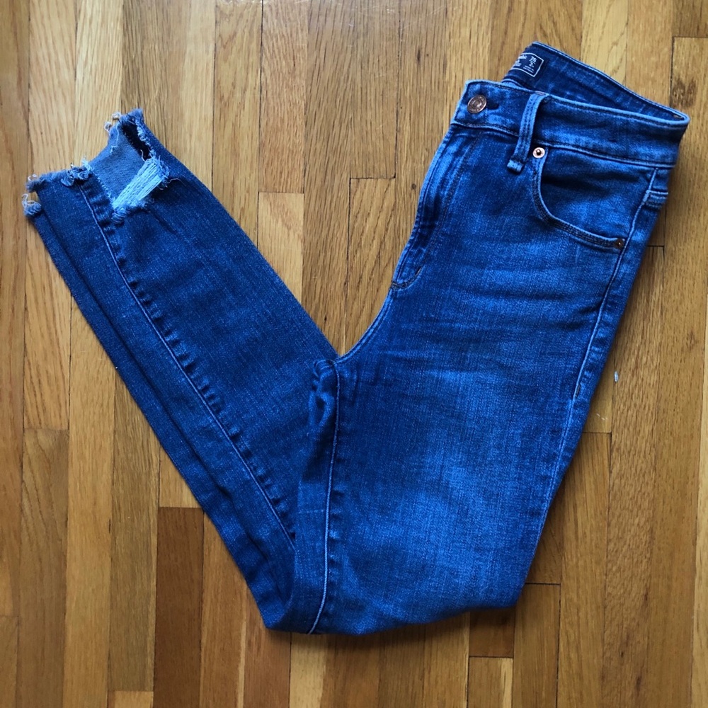 Abercrombie & Fitch Simone High Rise Ankle